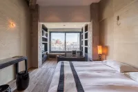 Lively Journey Homestay (The Bund)