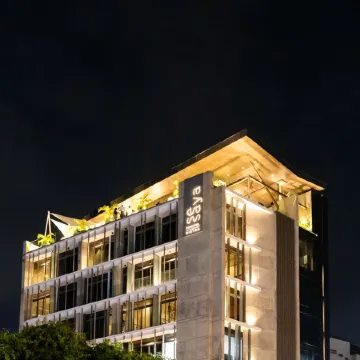 SeSaya Poshtel & Bistro - Colombo's Newest and Finest Poshtel Dorms and Rooms Отели рядом с достопримечательностью «Бандаранаайк Мемориал Интернешнел Конференс Холл»