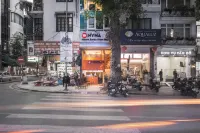 The Ivory Terrace Hanoi – Cozy Retreat with Elevator Access – Coffee 24/7 바딘광장 / 장보 전시센터 호텔