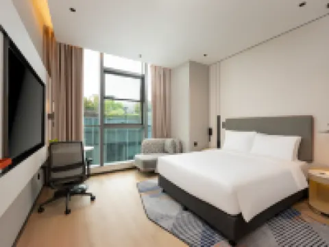 Holiday Inn Express Shanghai Hongqiao CBD by IHG Hotel di Shanghai