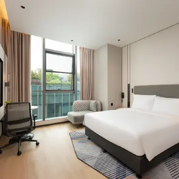 Holiday Inn Express Shanghai Hongqiao CBD by IHG