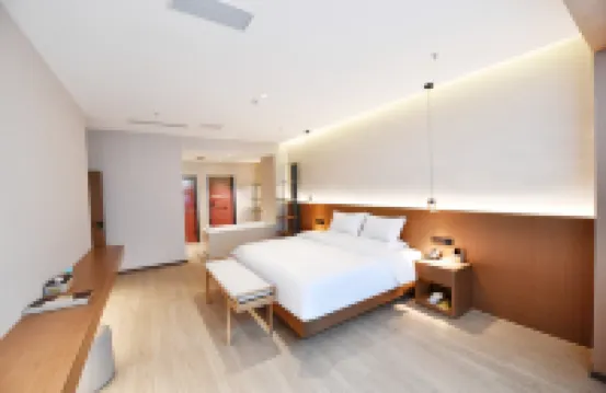 東城飯店（黃果樹大街西秀區高級中學店）