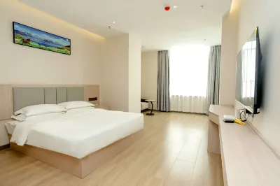 Pengxin Business Hotel (Kuqa Pedestrian Street)