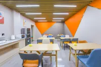 Tianxi Youyi Hotel (Xinle Academy of Fine Arts) - 2-Star