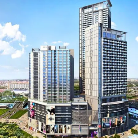 The Shore l Exclusive Private Garden l Luxury Suite l 4-9 pax l Melaka River View l Direct Mall l Jo