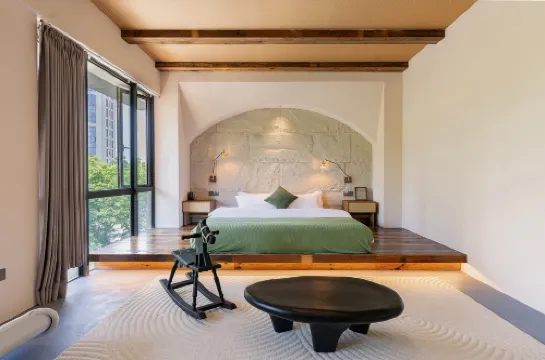 Wind & Water Nautical Club | Poolside Holiday Villa (Golden Coast Luojia Temple Branch) - bar