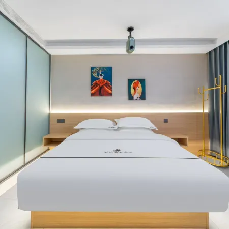 Anning Chuangyi Business Hotel