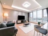 Le Collective Busan Station Hotels in Busan