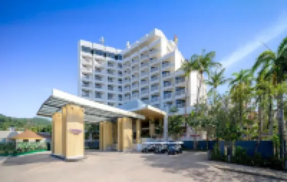 เซ็นทารา กะรน รีสอร์ท ภูเก็ต