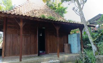 Mendulang by Belza Lembang