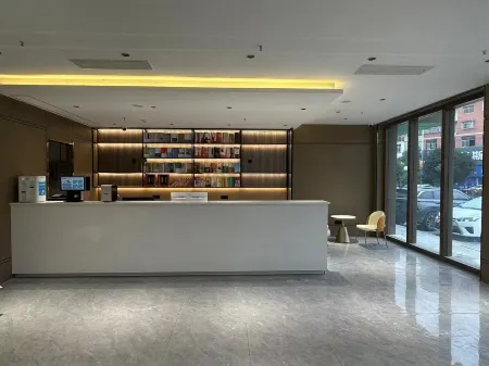 Lingshou Yunke Hotel