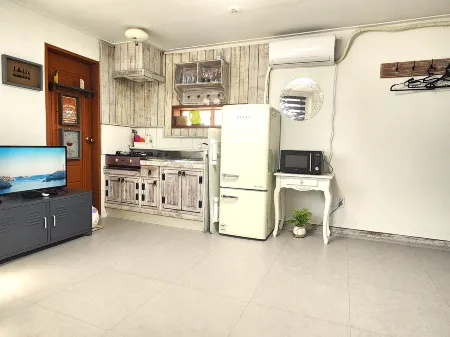 Sea Scenery Pension Haeundae Отели рядом с достопримечательностью «BUSAN X the SKY»