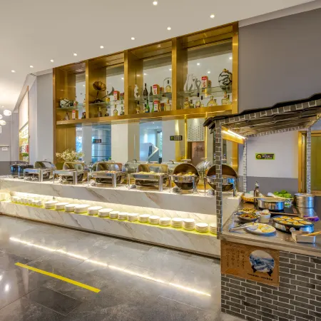 Nantai Crystal Hotel (Chongzhou Branch)