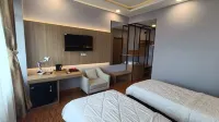 Adia Convention Center Hotel Hotels near Masjid Jami' Al I'tishom
