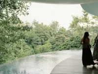 Bumi Kinar Skylight - Kolam Infiniti