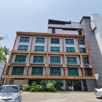 โรงแรม โฮลาเทล พิษณุโลก โรงแรมใกล้โรงเรียนจ่านกร้อง