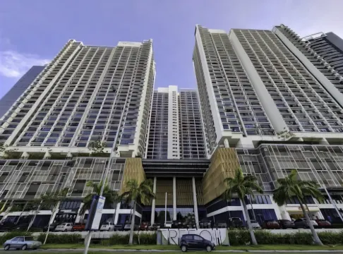 Trefoil @ Setia City Condotel