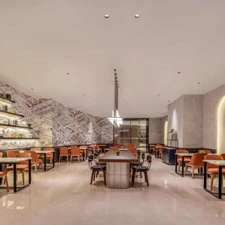 Wanda  Yue  Xining Chengzhong