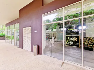Legoland-5min Walk@ Happy Travel at Afiniti Residency 8Pax(max) with Bathtub