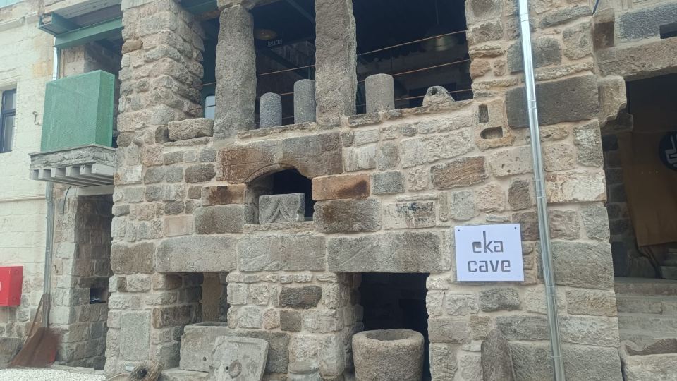 Eka Cave Maison