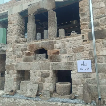 Eka Cave Maison