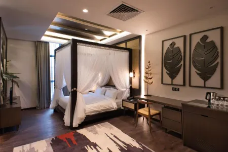 Vangohh Eminent Hotel & Spa Отели рядом с достопримечательностью «Mengkuang Dam»