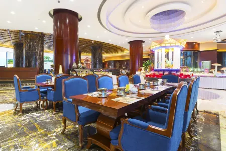 Baohengda International Hotel Shenzhen Отели рядом с достопримечательностью «Shenzhen Fenghuangshan National Mining Park»