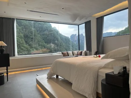 Zhangjiajie Muye · Shanjian Homestay Отели рядом с достопримечательностью «Pig Bajie Carrying His Wife»