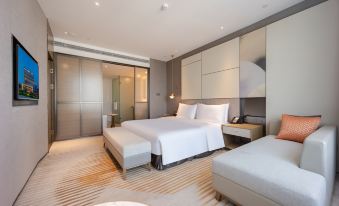 The qube Hotel