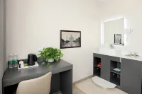 Rujia Huayi Selected Hotel (Fenzhou Market Xiguan Zhengjie Branch) Hotels in Fenyang