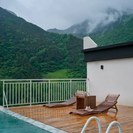 Siguniang Mountain Nation Park Hotel（The most popular and convenient hotel for overseas guests）