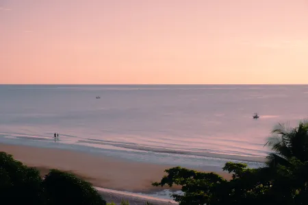 Sailom Hotel Hua Hin Отели рядом с достопримечательностью «Хуа Хин Сафари и Приключительный парк»