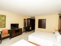 Sunday Chateau En Ville - Pattaya Hotels near Mum Aroi Naklua