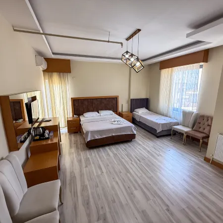 Ay Hanedan Hotel