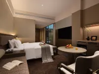 Grand New Century Hotel Chuhehanjie Wuhan Hotels near Han Street