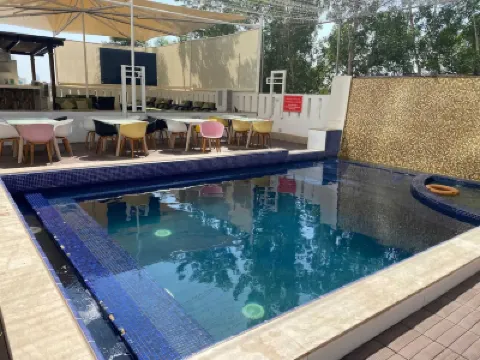 Sunday Mangrove Corniche Hotel, Ras Al Khaimah 鄰近火烈鳥沙灘的酒店