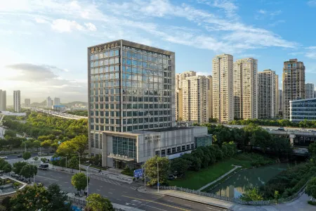 DeXin JunTing Hotel (Wenzhou South Railway Station Yintai Department Store Branch) Отели рядом с достопримечательностью «Luzhong Ancient Tree»