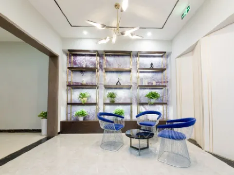 7 days premium hotel  (Chongqing Tongliang Media Vocational College Branch) Отели рядом с достопримечательностью «CPC Tongliang County Committee Party School»