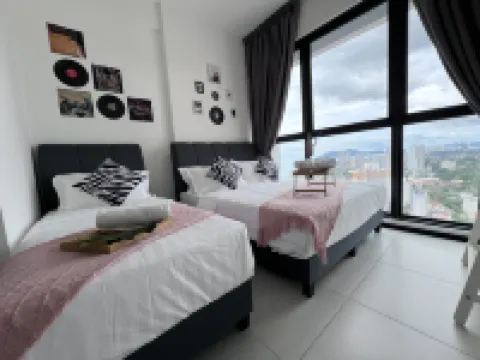 Georgetown Urban Suite | Family | Skypool I SeaView