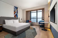 Holiday Inn Express Sihui City Center by IHG فنادق في سى خوي