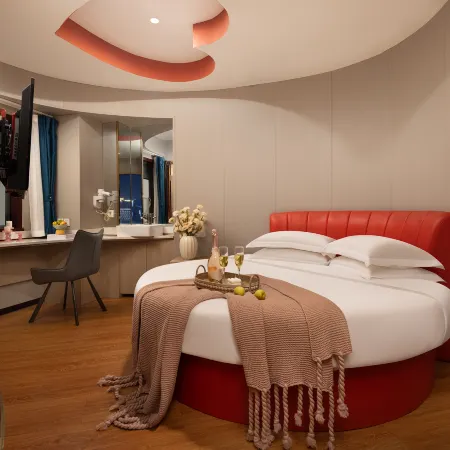 Manston Holiday Hotel (Wuhu Anhui Normal University Huajin Campus International Exhibition Center)