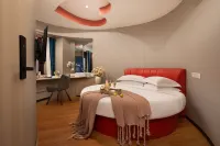 Manston Holiday Hotel (Wuhu Anhui Normal University Huajin Campus International Exhibition Center) Hotels near Anhui Normal University Qijiang College (Wenjin Campus)