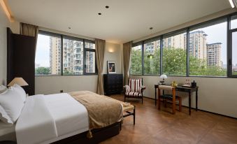 Floral Hotel·Zen City Coordinates Hotel (Foshan Zumiao Zhangcha Road Branch)