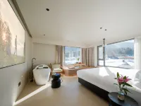 Xuehanxi Store in Xuexiang (Xuexiang Scenic Area Store)