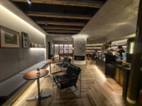 Zhiguan Mountain Courtyard-Style Hotel (Millennium City Park Starlight World Shopping Center)