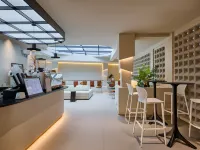 Floral Hotel·Seven Miles of Hotels Hotels near Ding Park