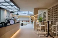 Floral Hotel·Seven Miles of Hotels