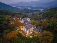 Hongcun Village Tachuan in the Wild · Hot Spring Resort
