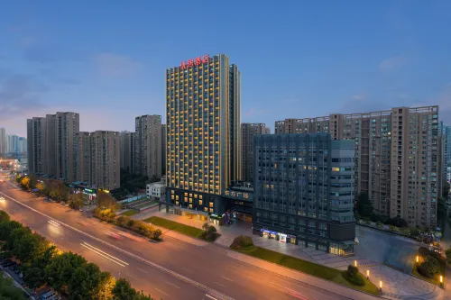 You Home Hotel (Wuhan Houhu Avenue Xingye Road Subway Station) - vue sur la montagne