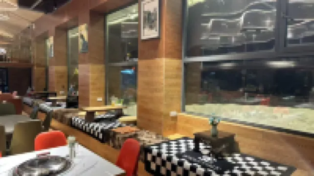 Wu chang xue gu bi lao lv ke zhan